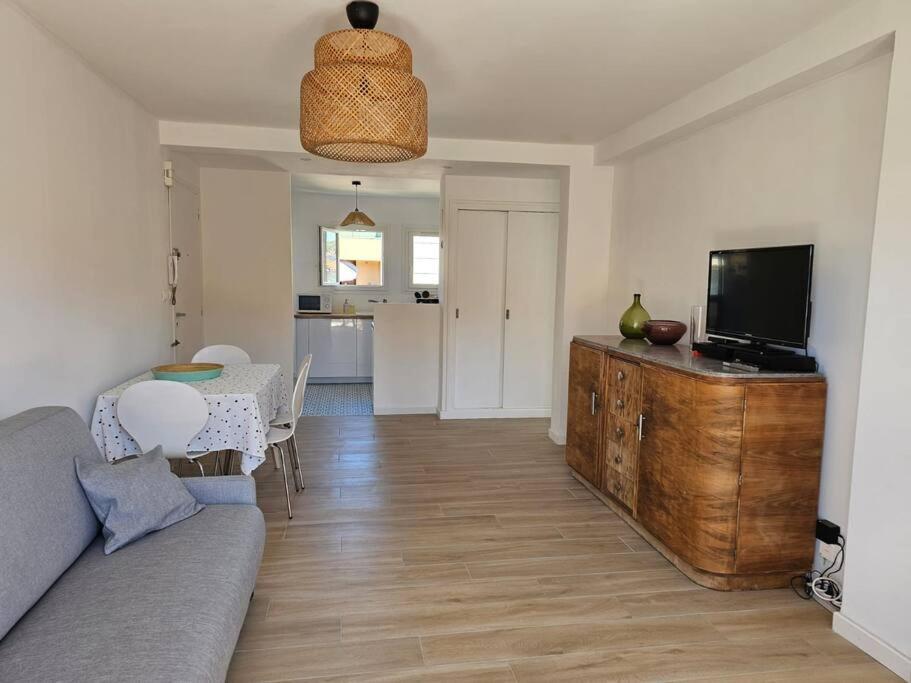 Tres Bel Appartement Vue Mer Six-Fours-les-Plages Exterior foto